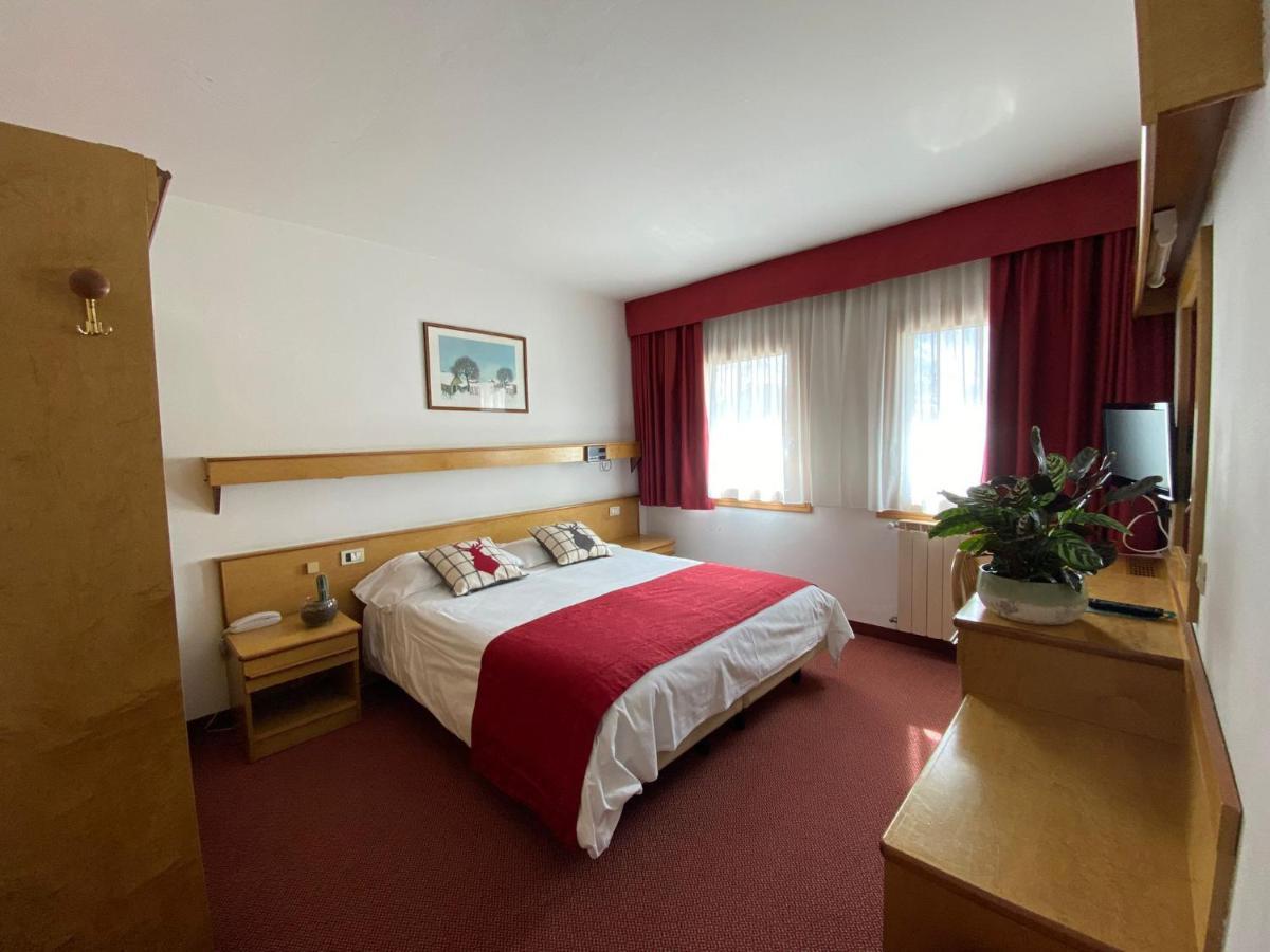 Grand Hotel Miramonti Passo del Tonale Pokoj fotografie